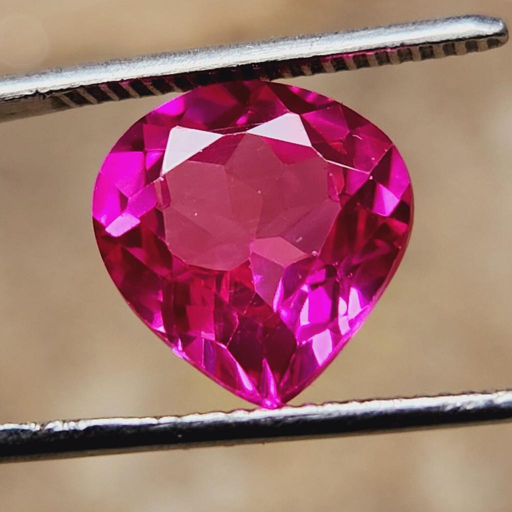 11 mm Natural Flawless Ceylon Padparadscha Sapphire Heart Cut Gemstone