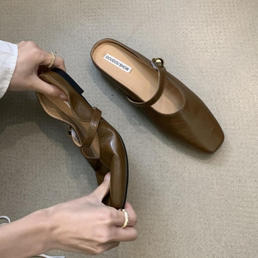 Fashion Baotou Slippers for Women's 2025 French Style Sandals for Wearing Flat Bottomed Buckle Single Shoes Soft Soled Slippers Womens