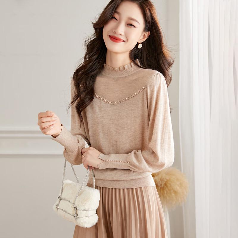 

Женский элегантный свитер из смесовой шерсти с бисером и полувысоким воротником L