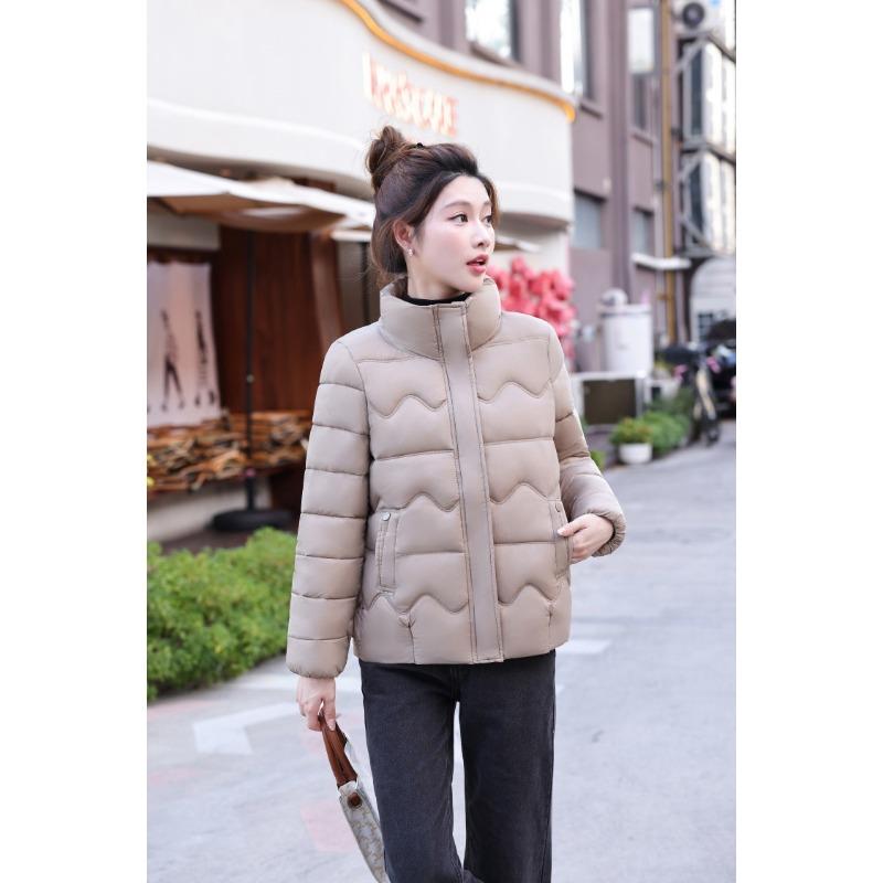 

Пуховая одежда женская короткие модели, новая модная хлопковая одежда со стойкой, повседневные приталенные и теплые хлопковые куртки. 5XL (135-75 kg) хаки