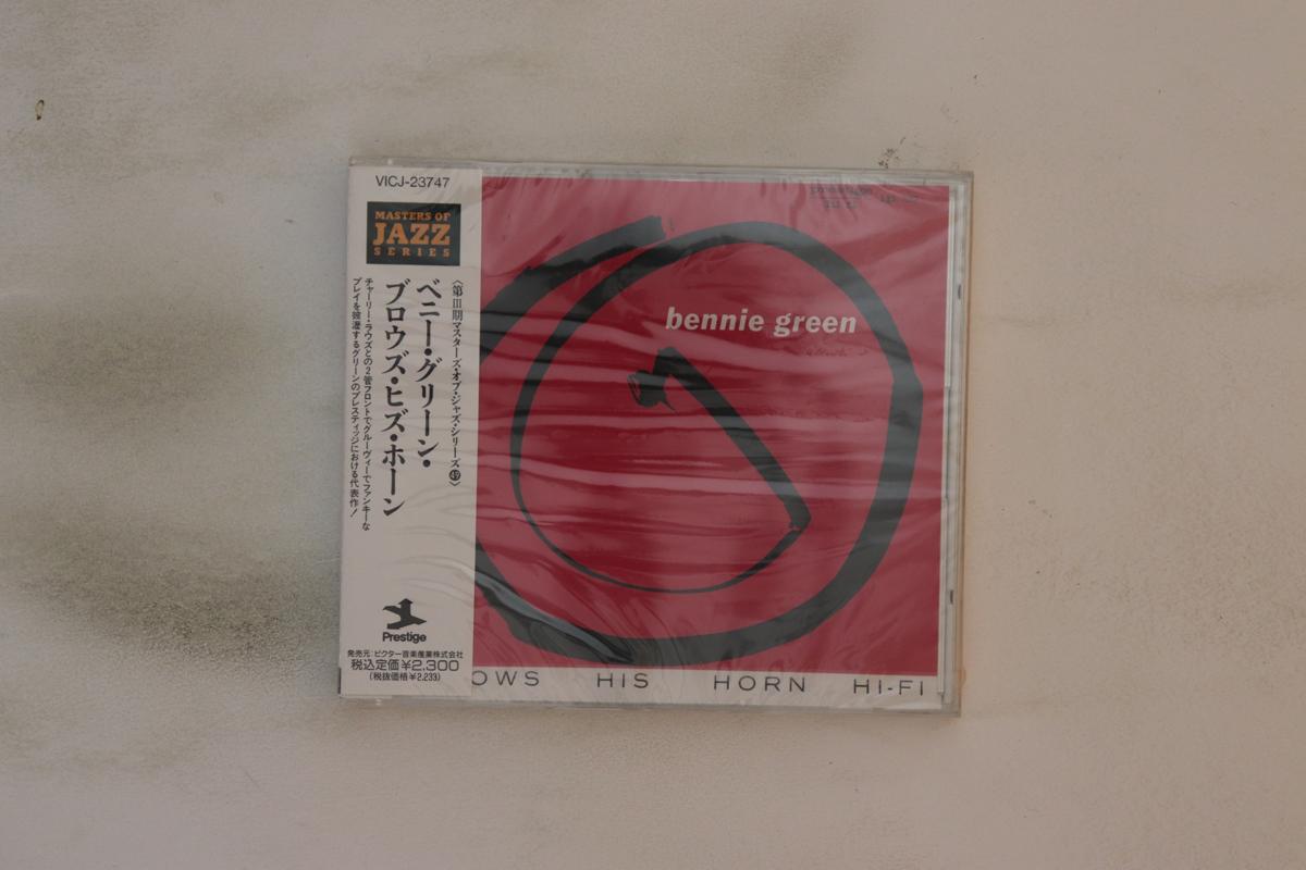 

CD BENNIE GREEN - Blows His Horn VICJ23747 Prestige 1992 Japan Obi Jazz Used
