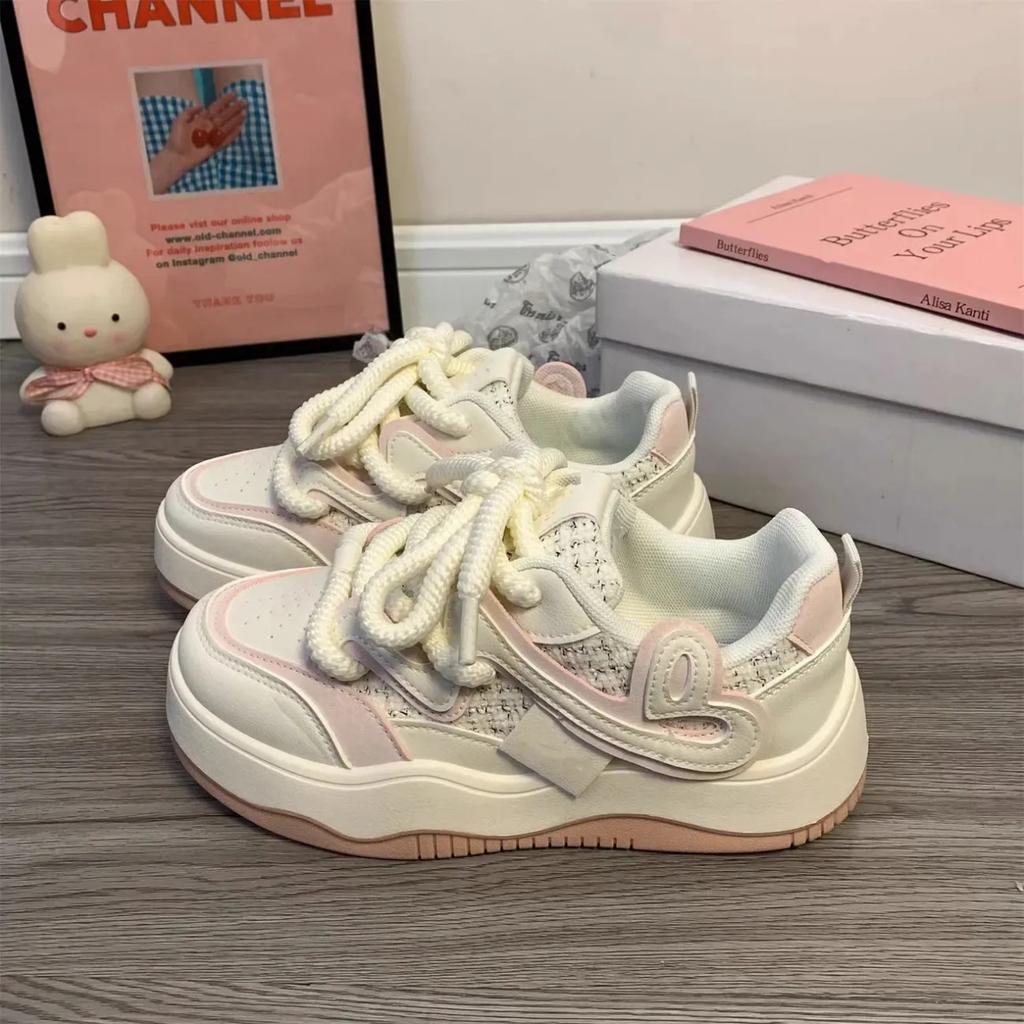 Children's Board Shoes 2025 Spring and Autumn New Fashion Girls' Sports Board Shoes Comfortable Internet Celebrities with the Same Children's Tide