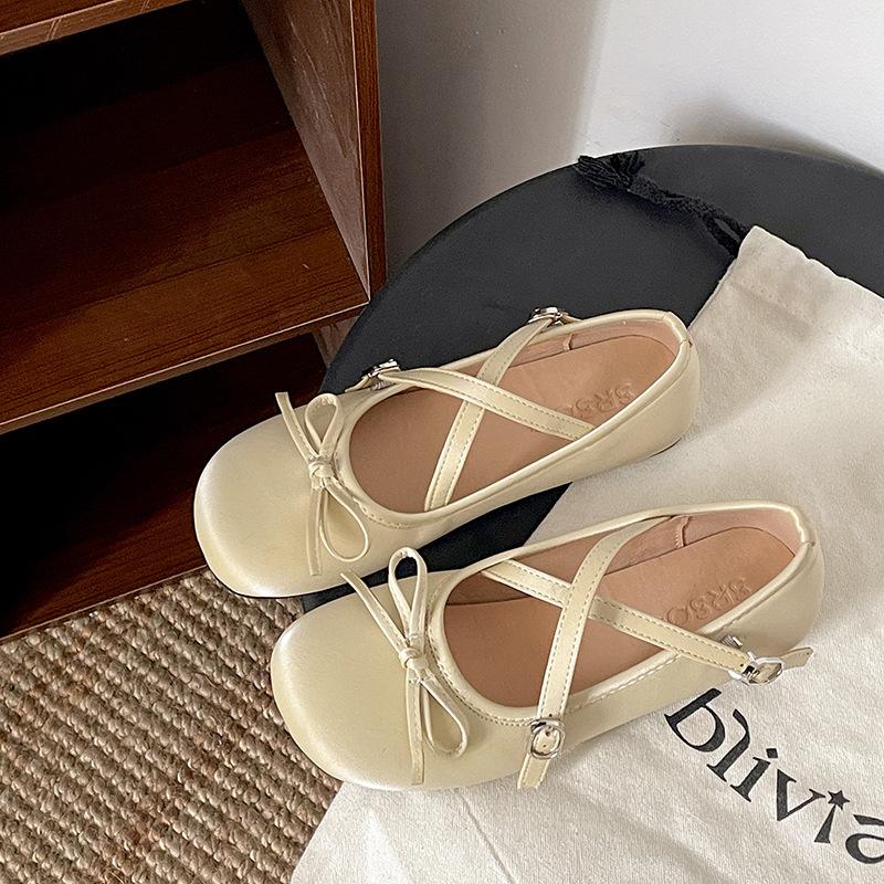 

Черные ретро французские туфли на плоской подошве женские новые весенние балетки 2025 года с неглубоким вырезом универсальные юбки туфли Мэри Джейн 40 жёлтый