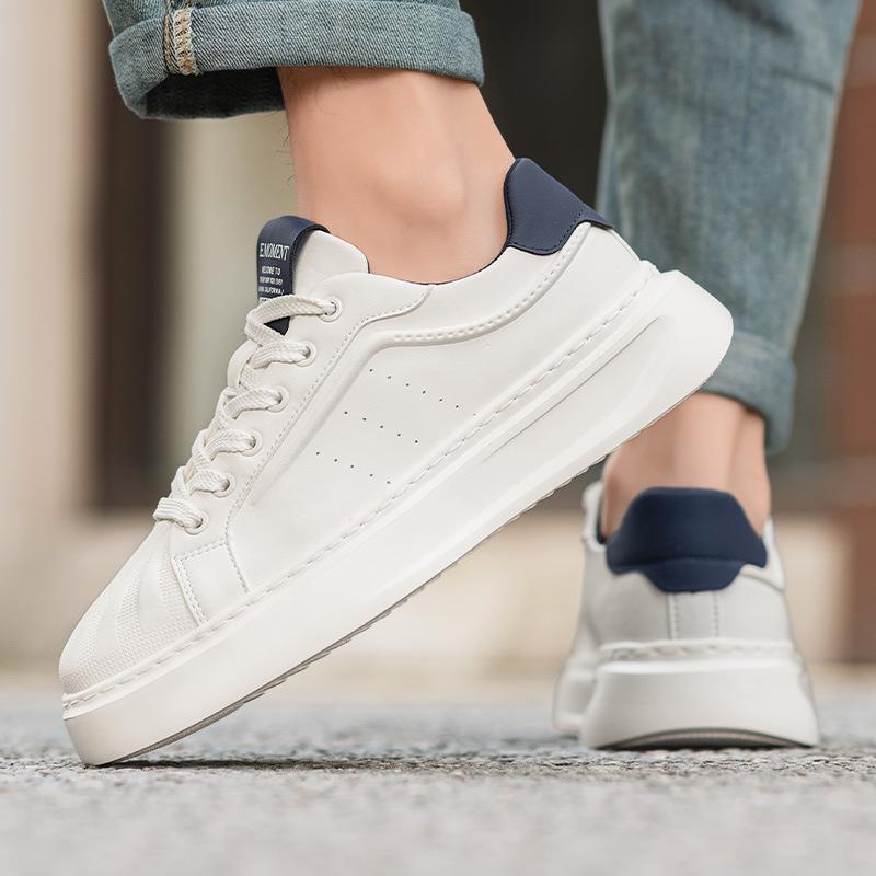 Light luxury low-top soft-soled cushioning sports shoes Middle school students street skateboard shoes
