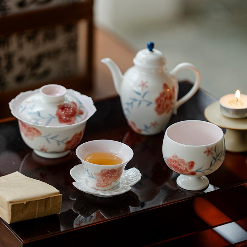 Handmade Ceramic Gaiwan Chinese Tea Set Hand Painted Peony Flowers Gongfu TeaBowl with Saucer for Gift Home Wedding Tea Ceremony