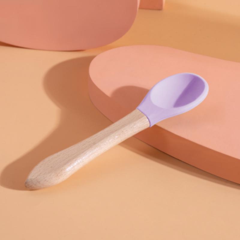 

Food Grade Silicone Pet Spoon with Anti-Slip Wooden Handle for Cat Canned/Wet Food Feeder Easy to Clean Safe for Kittens Small P фиолетовый