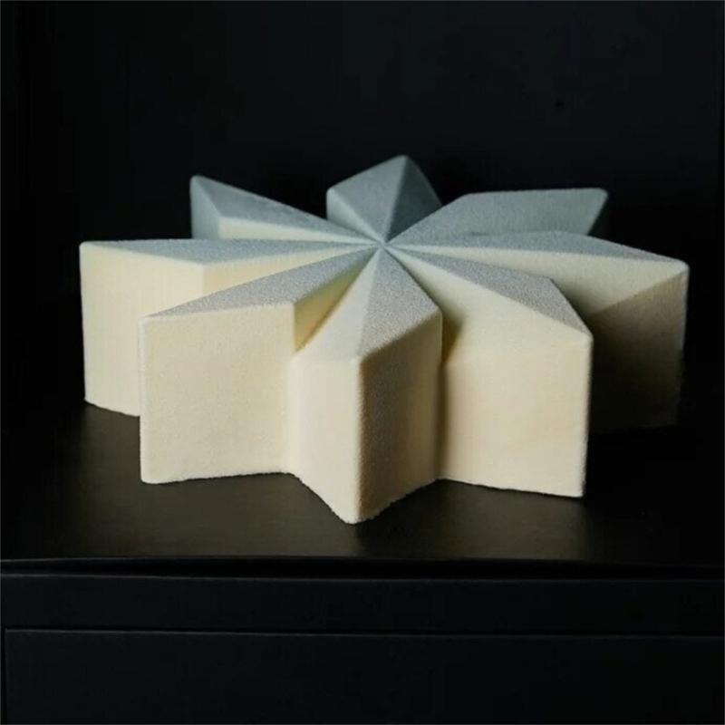 Silicone Snowflake Cake Baking Molds Practical Snowflake Mousses Molds Portable Dessert Mould for Family Gatherings