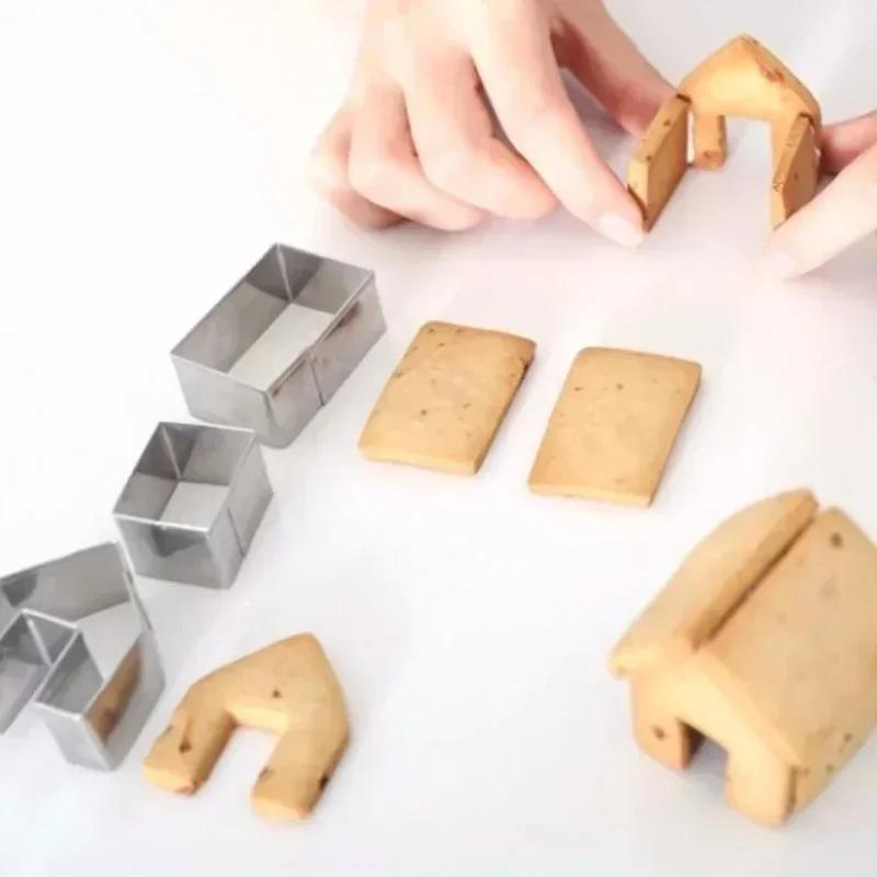 2025 Hot Sale 3 Pcs Creative Christmas Gingerbread House Cookie Cutter Lovely House Handmade Diy Stainless Steel Cookie Molds