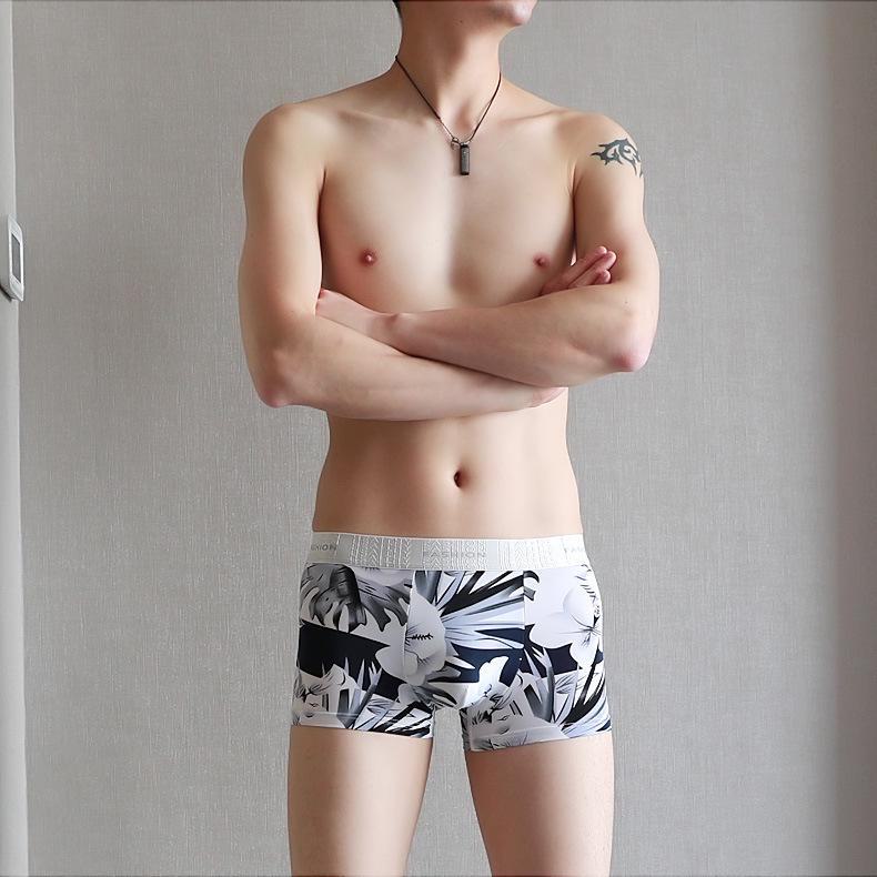 

Чоловічі шовкові труси-боксери Summer Trend - дихаючі, зручні, антибактеріальні шорти з принтом XL білий/орхідейний