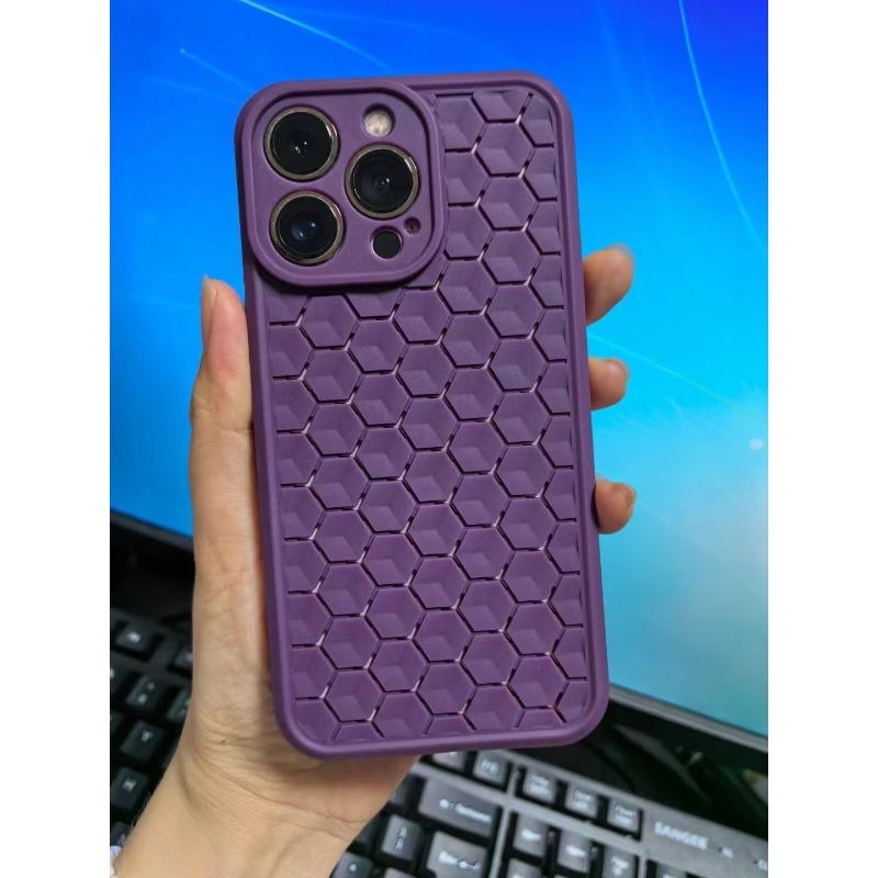 Honeycomb Hole Apple 15/14/13 Pro Max Phone Case 12 Soft and 11 Fine Hole Breathable Protective Case