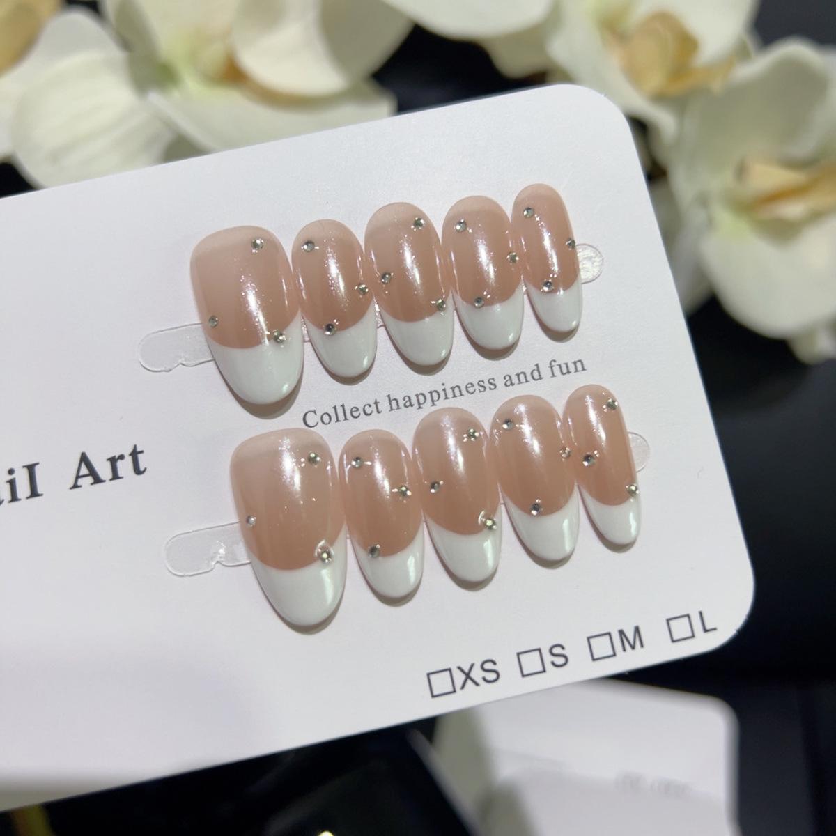 

Белый лунный свет Хейли: Нестареющий французский принцессный стиль Отбеливающий Ручной Маникюр