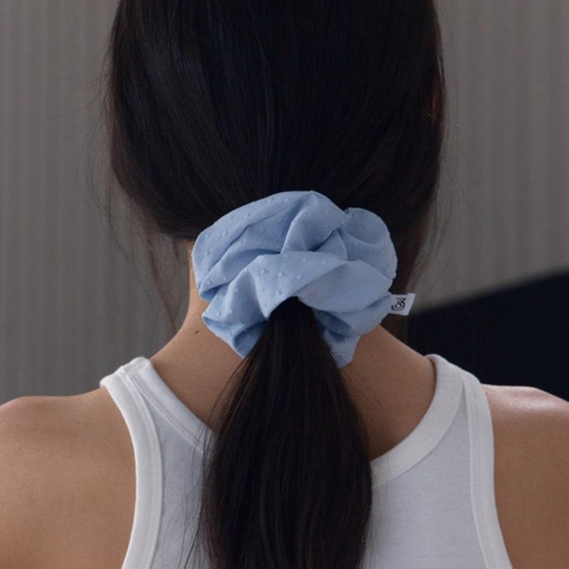 38comeoncommon Soft Dot Scrunchie (Sky Blue)