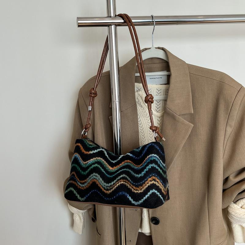 

Женская спортивная сумка через плечо с волнистым полосатым дизайном, легкая сумка из полиэстера с застежкой-молнией для ежедневных поездок на работу и за покупками