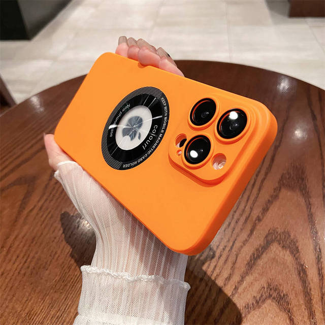 Magnetyczne etui do ładowania bezprzewodowego na telefon iPhone 14 13 12 Pro Max 14 Plus 14 Pro Max Wstrząsoodporny ochraniacz obiektywu aparatu Twarda obudowa