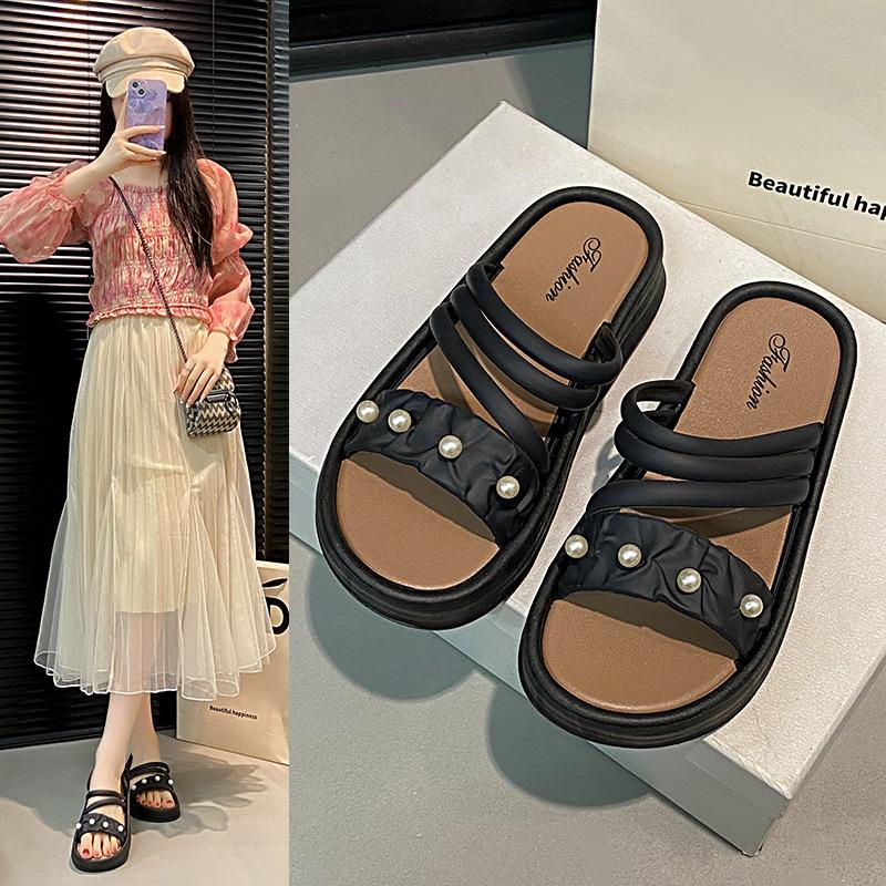 

Retro color slippers women s new pearl one-word drag spring and summer wear half drag beach cool slippers 40/41 чорний