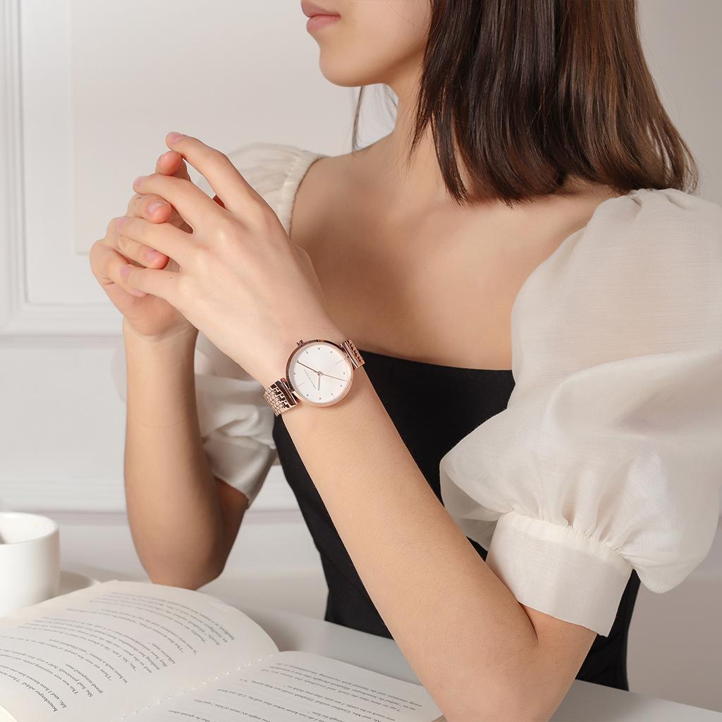 ARMANI EXCHANGEAE Wrist Watch Quartz Movement Stainless Steel Strap White Dial Women's Watch Box Available For Purchase AX5901