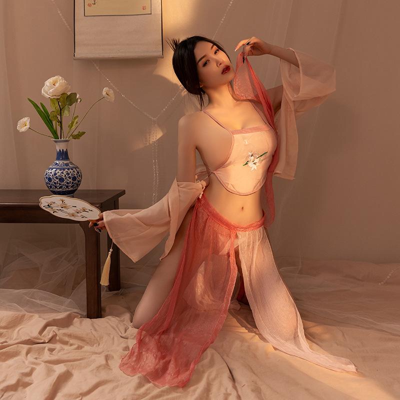 Sex underwear perspective passion Guochao antique style embroidery temptation bed Hanfu no-take-off belly pocket pajama set