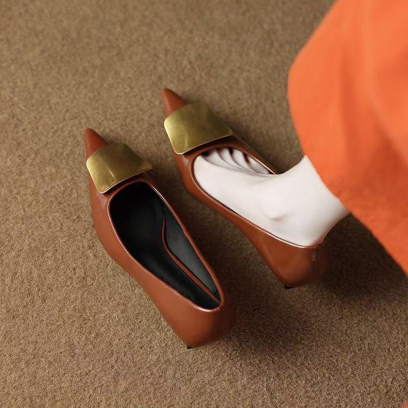 Spring and summer French pointed toe shallow mouth high heels niche design temperament celebrity stiletto single shoes