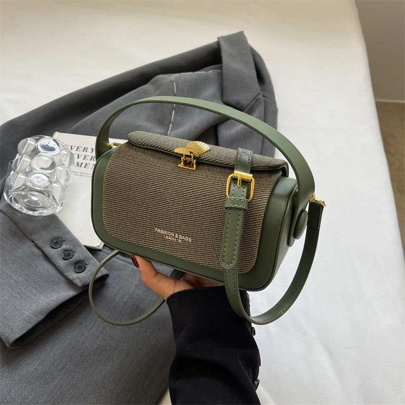 Stylish Vintage Mini Crossbody Bag with a Kiss Lock Featuring a Detachable Top Handle And a Square Design Perfect for Women AVE