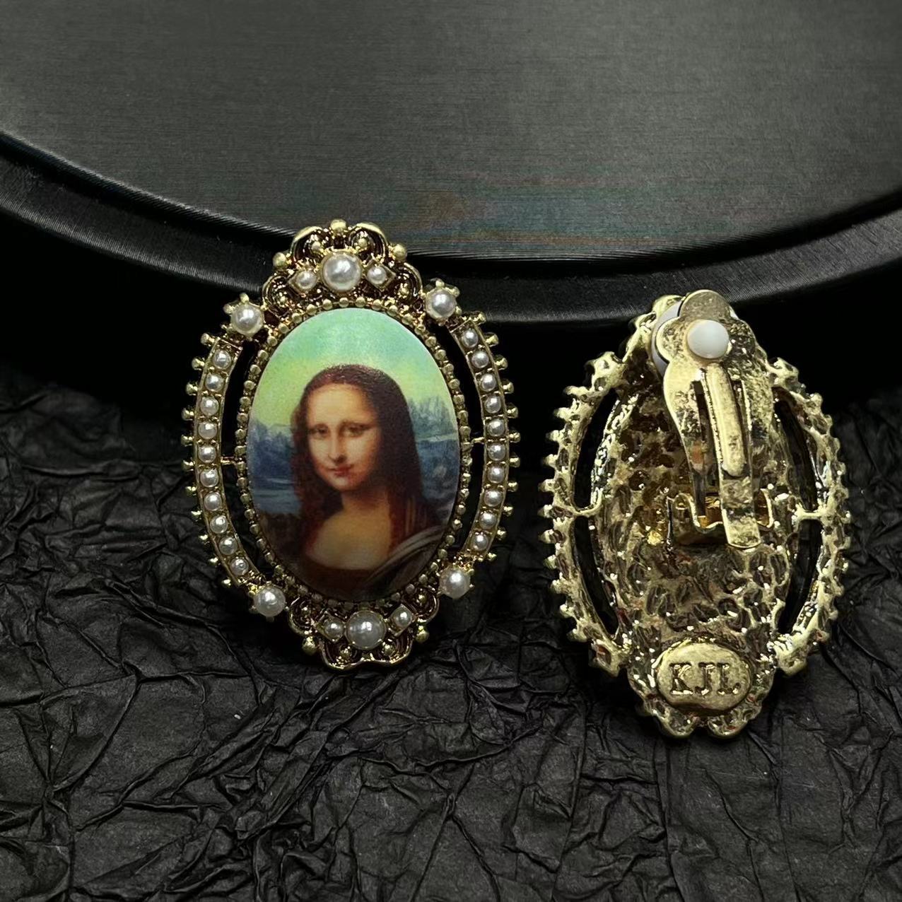 

Vintage Western Oil Painting Antique Jewelry Earrings Set With Pearls Heavy Industry Portrait