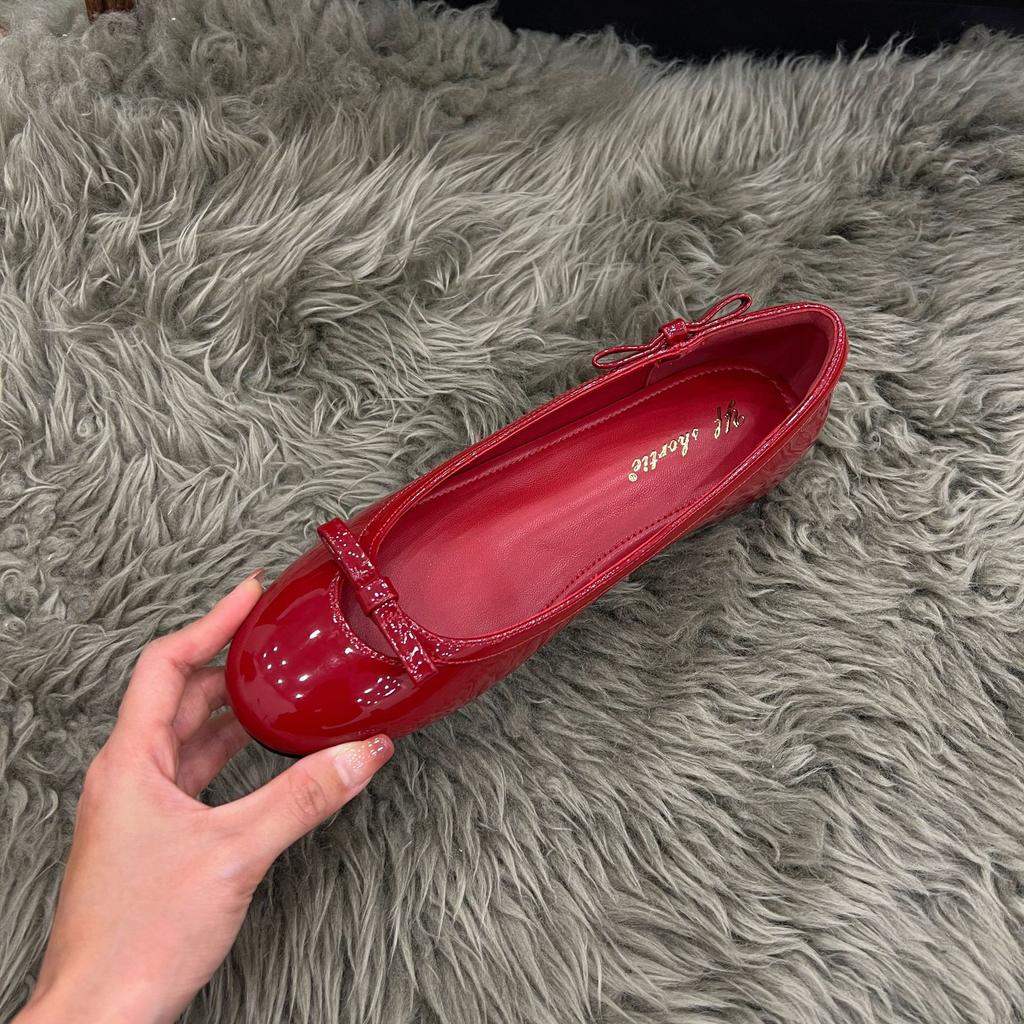 Inner Heightening Women's Shoes, Sexy Slightly Exposed Toe Sewn Patent Leather Ballet Shoes, and Outer Wear Small Fragrant Style Bow Round Head Shall