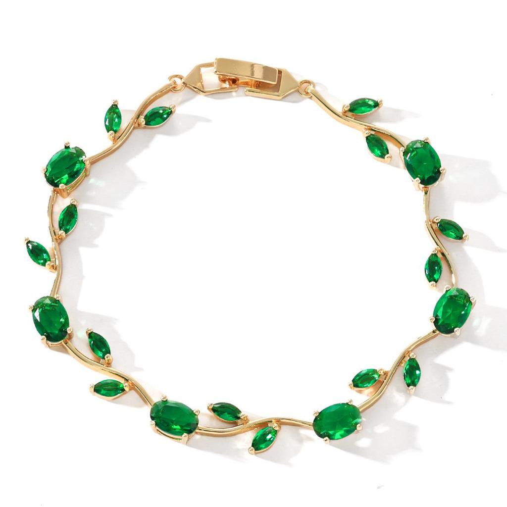 Chic Sweetheart Bracelet: Flower, Leaf & Butterfly Zircon Design - Perfect for Valentine's Day