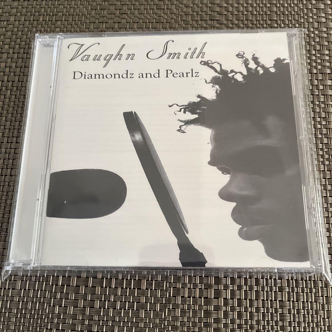 

[USED] CDDIAMONDZ AND PEARLZ / VAUGHN SMITH