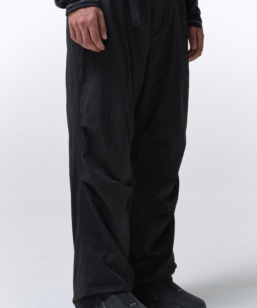 Musinsa Standard [City Leisure] Fleece-Lined Wide Belted Parachute Pants [Black]