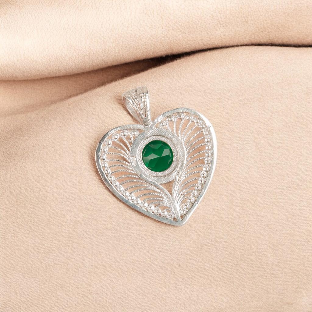 Green Onyx Gemstone 925 Sterling Silver Jewelry Handcrafted Wedding Pendant 1.4" CP-15-17