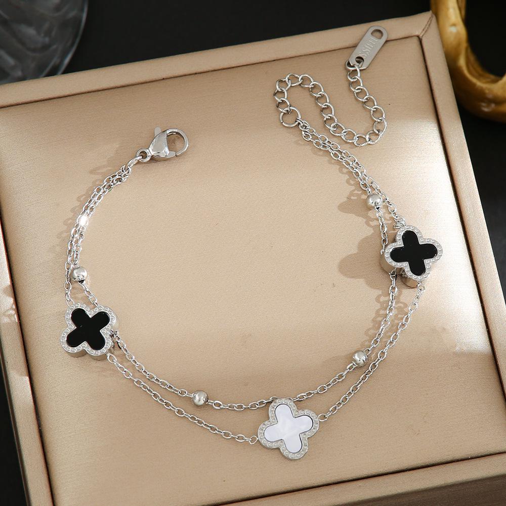 Luxe Titanium Staal Vierbladig Klaver Armband in Koreaanse Stijl met Ingelegde Diamanten voor Vrouwen - Kleurvast