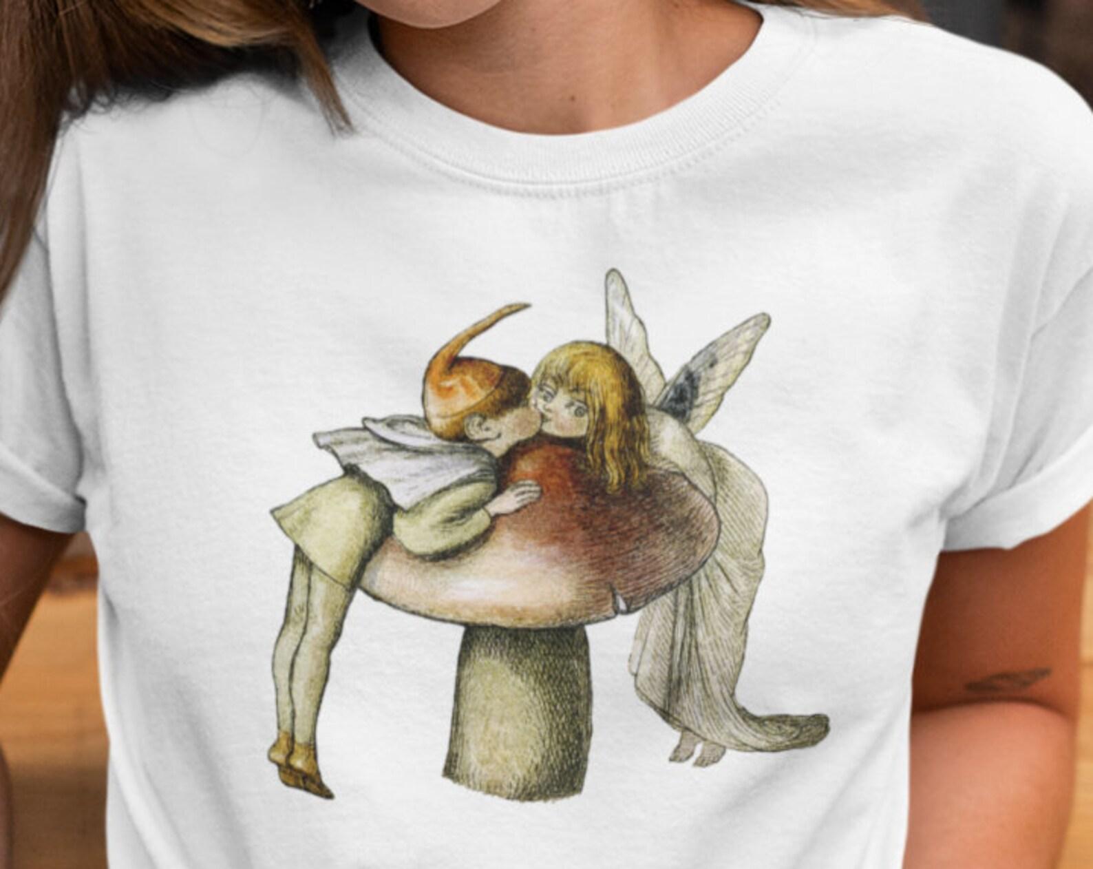Fairy Tale Shirt, Mushroom T-shirt Magic mushroom Retro Psychedelic Vintage fairy fantasy amanita graphic tee T-shirt XL