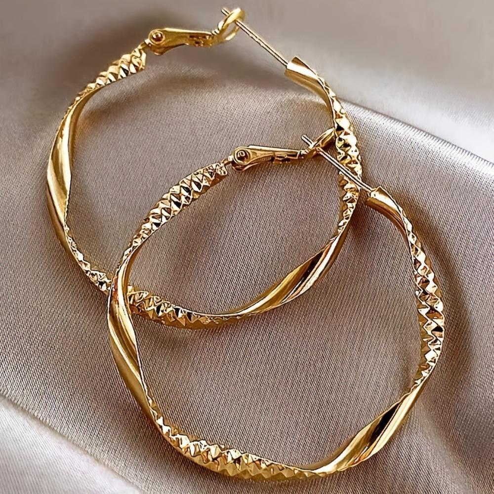 Exquisite Round Twist Design Earrings Elegant Metal Gold Silver Color Hoop Earring Jewelry Holiday Party Gifts for Women Girls