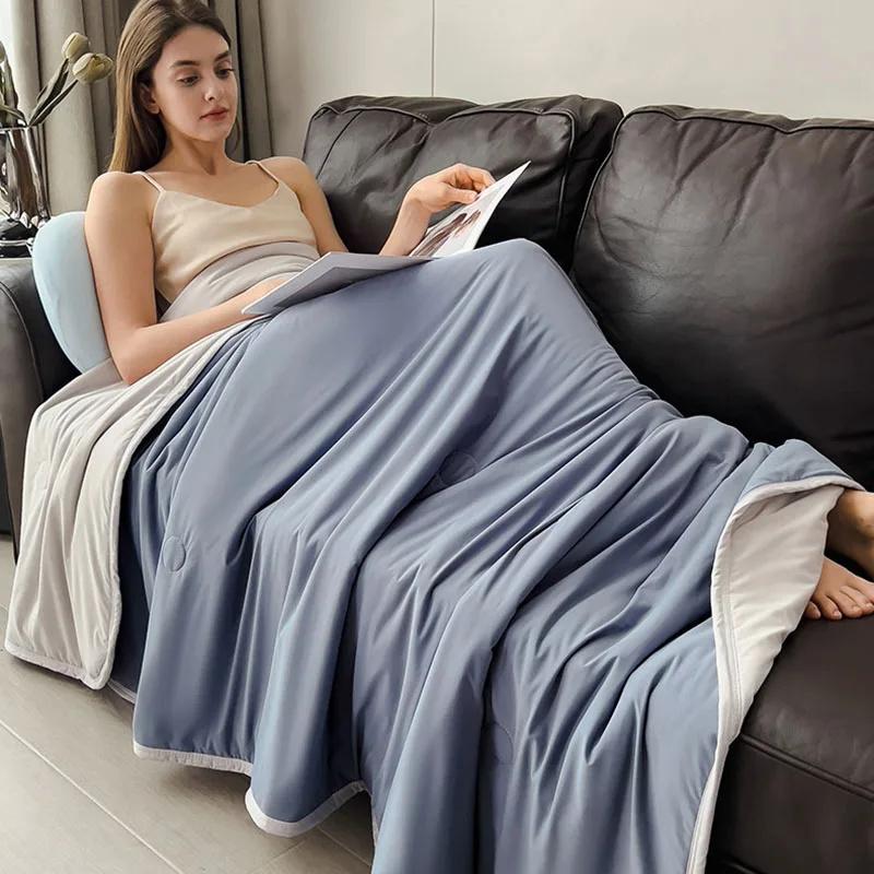Cooling Blanket Summer Lightweight Breathable Air Conditioning Quilt Soft Smooth Spandex Cool Comforter Air Condition Comforter Thin Duvet