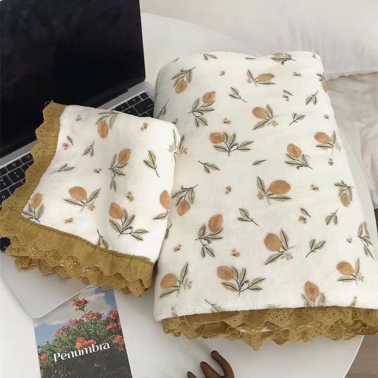 New Creative Small Floral Print Lace Towel Water Absorbing Quick Drying Towel Wrapped Towel Large Towel New Towel Bath Towel