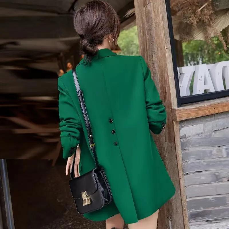 Dámské jarní a podzimní jednobarevné sako pro malé postavy s knoflíkem vzadu a rozparkem