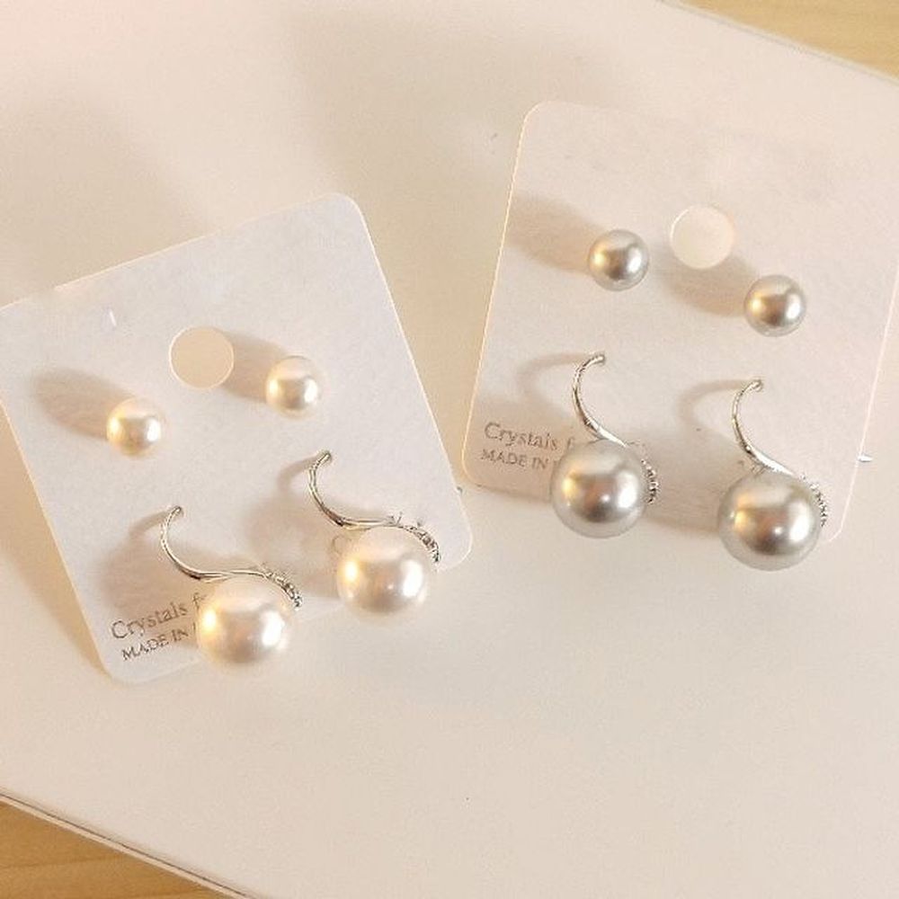 

E429 Austrian Crystal Pearl 2-Piece Set Earrings black