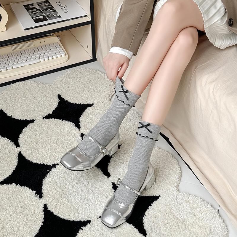 Women's Spring and Autumn Double-needle Bow with Loose Lace, Super Soft Pile Socks with Black Fungus Edge