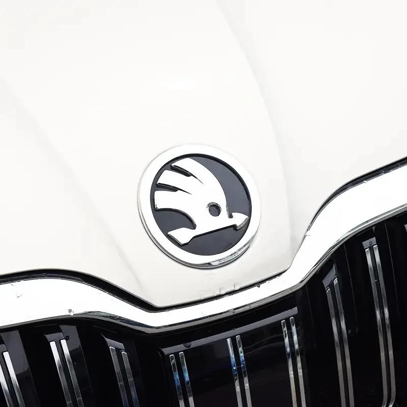 AAABO1 For Skoda Car Sticker New ABS Car Front Rear Emblem For SKODA Rapid Fabia 1 2 Karoq Yeti Superb Vision Octavia A7 RS Decals Trun