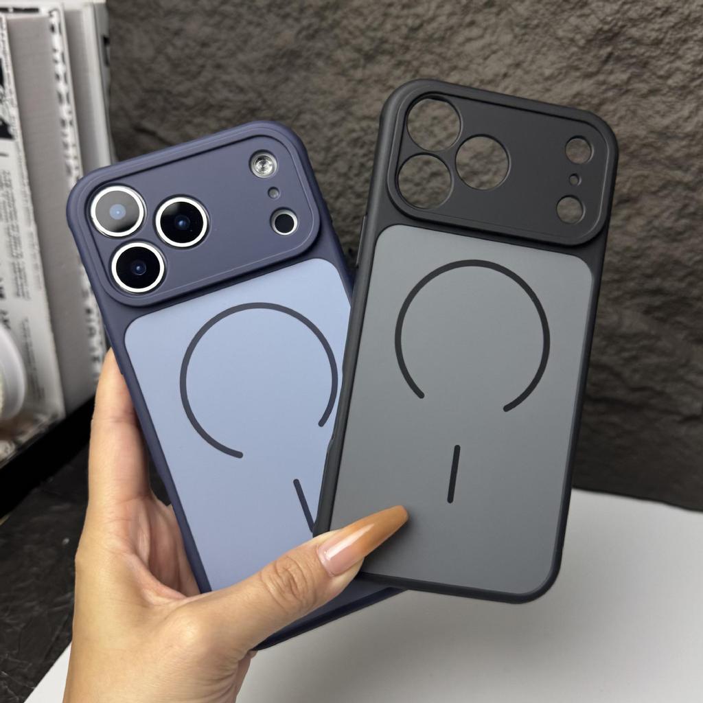 Color Block Magnetic iPhone 17 Pro Max Case: Skin-Feel, Heat Dissipation, Full Coverage, Drop Protection.