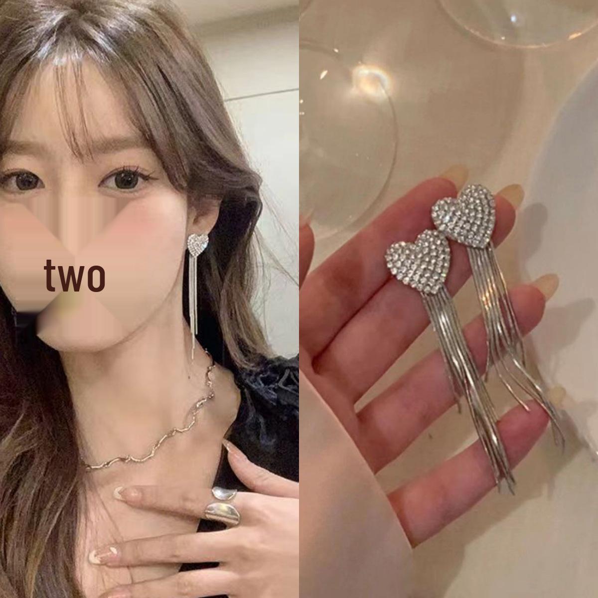 

Элегантные серьги-пусеты с кисточками 2024: Высококлассный, Модный и Универсальный для Женщин