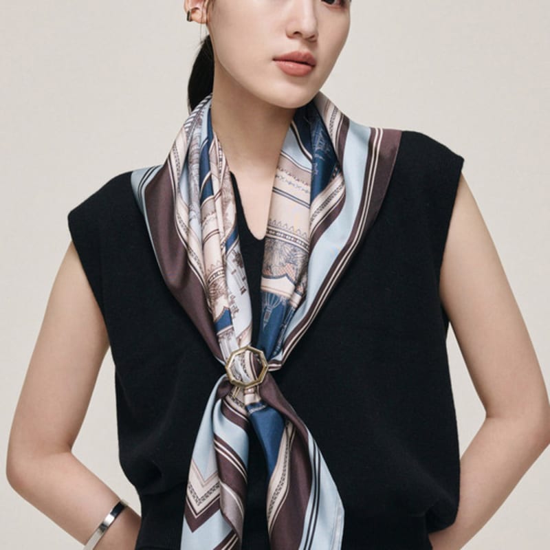 Saint Luxure Maeve Navy Brown