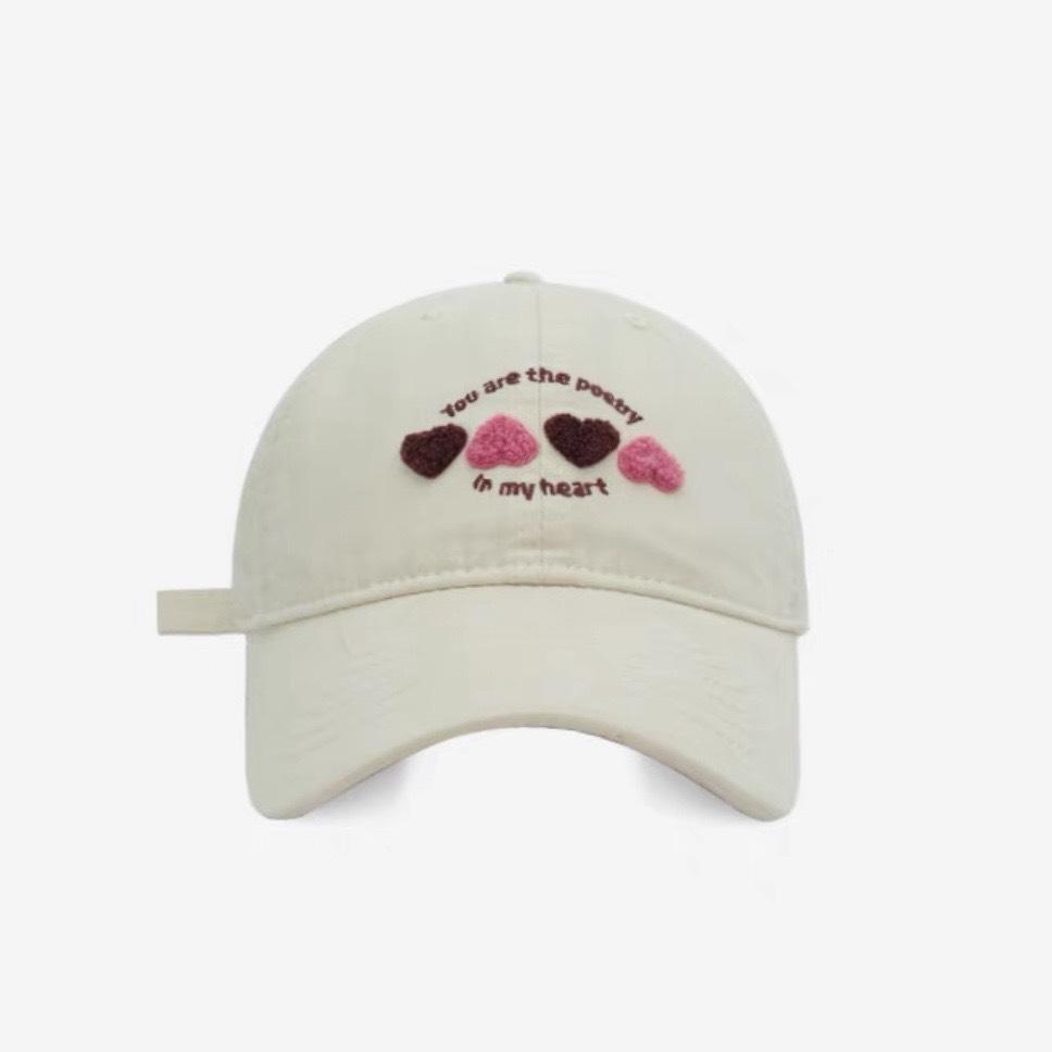 New Original Design Love and Fresh Baseball Hat for Women with Soft Top Wide Hat Showing Face with Small Duckling Cap