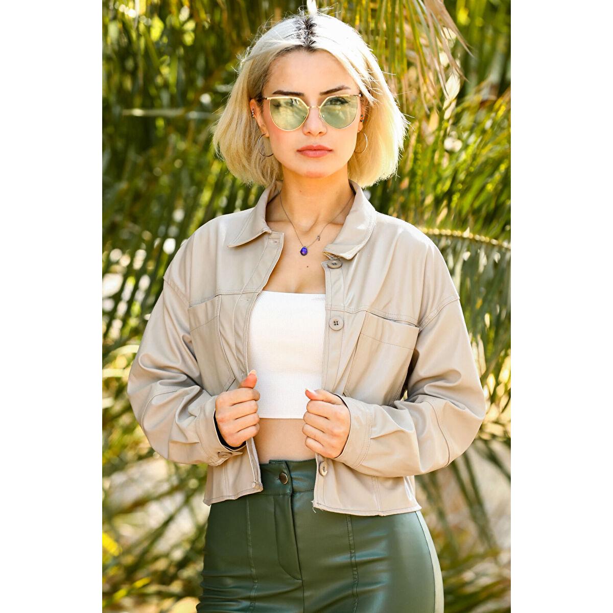 

Женские кожаные рубашки