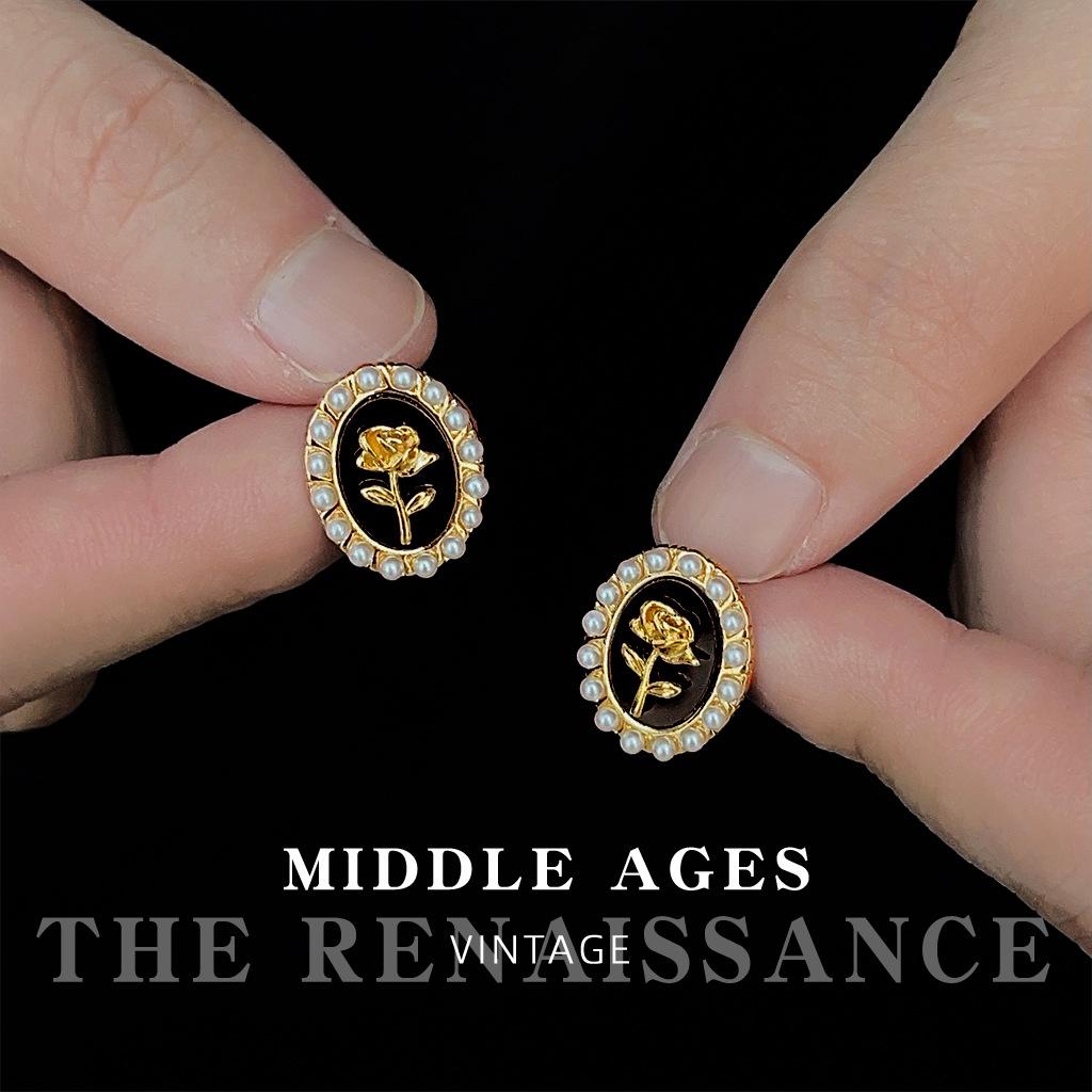 Medieval French small fragrant wind rose pearl stud earrings retro earrings western ear jewelry