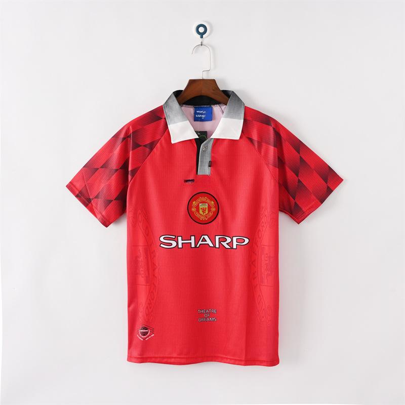 Manchester United Retro-Trikots Sporttrikots gibt es in verschiedenen Stilen, und das WM-Fußballtrikot ist ein Haarhersteller.