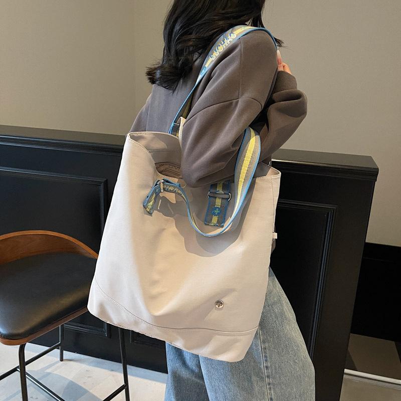Literary And Fashionable Canvas Big Bag, Summer Large-Capacity Tote Bag, Versatile Commuter, Foreign Style Shoulder Bag Women