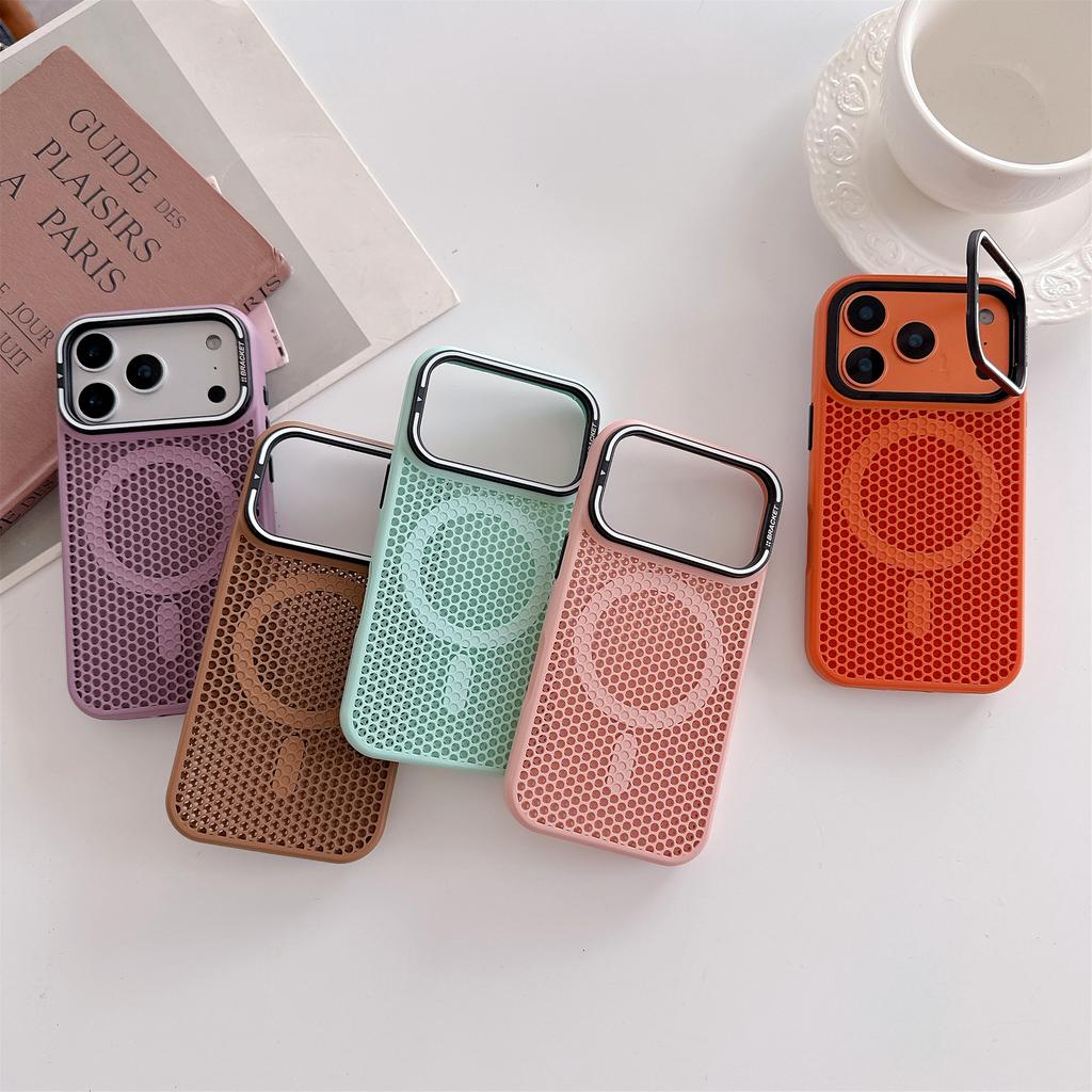 New Fashion Hot Sell Mesh Heat Dissipation Magnetic Lens Holder 2-in-1 Phone Case Suitable for IP17 Promax