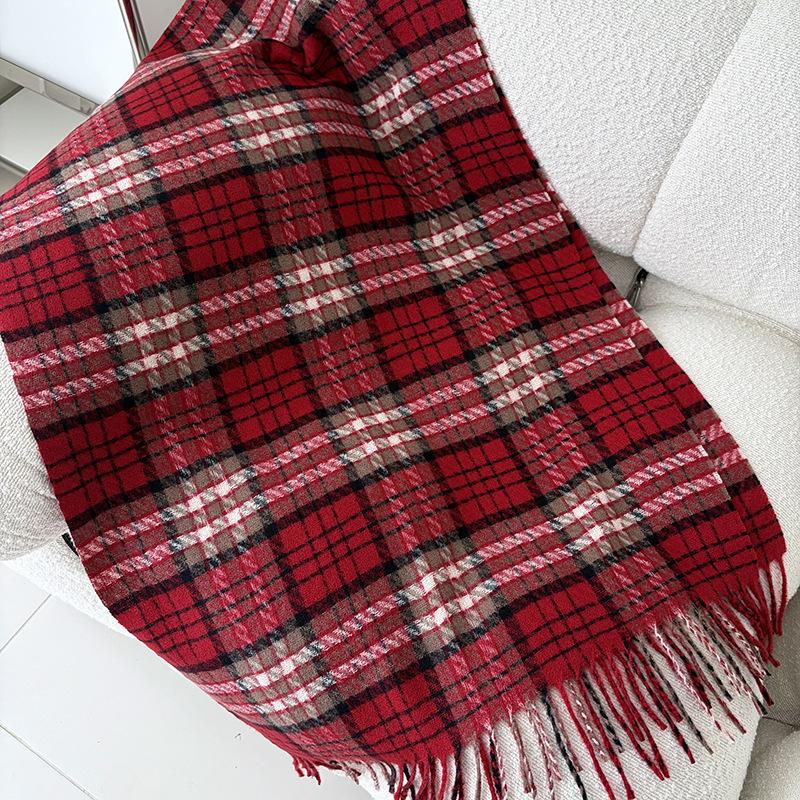 New scarf women's autumn and winter thickened warm plaid fringed scarf Korean version imitation cashmere couple shawl scarf wholesale