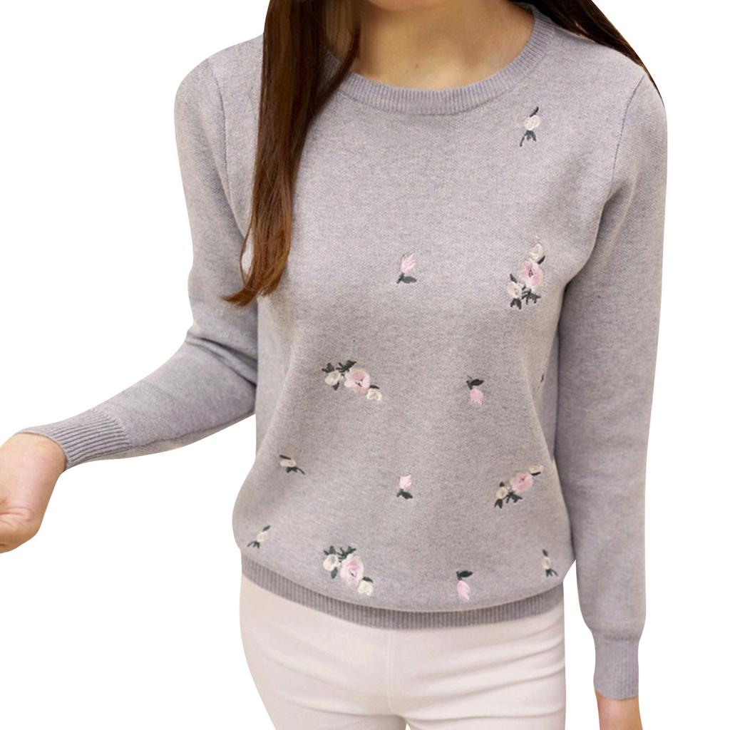Slim Fit  Embroidery Round Neck Base Knitted Sweater Long Sleeved Women's Pullover Sweater