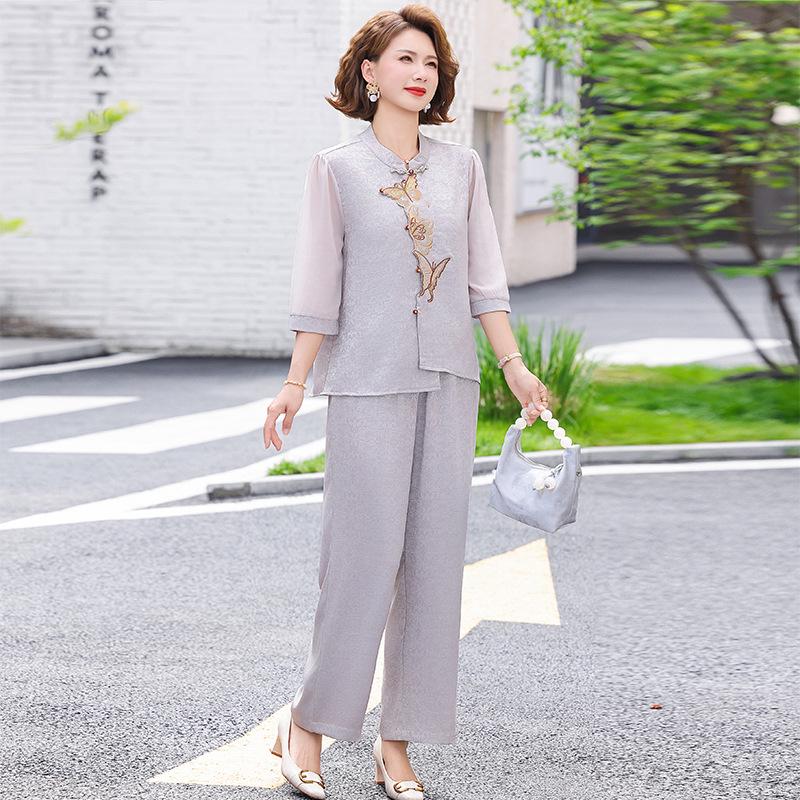 Chic 2026 Summer Embroidered Two-Piece Suit for Stylish Moms